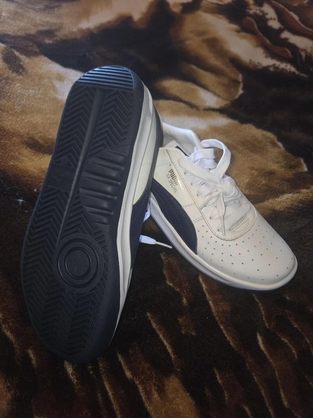 Puma Men's GV Special White w/ Blue Sneakers 7.5